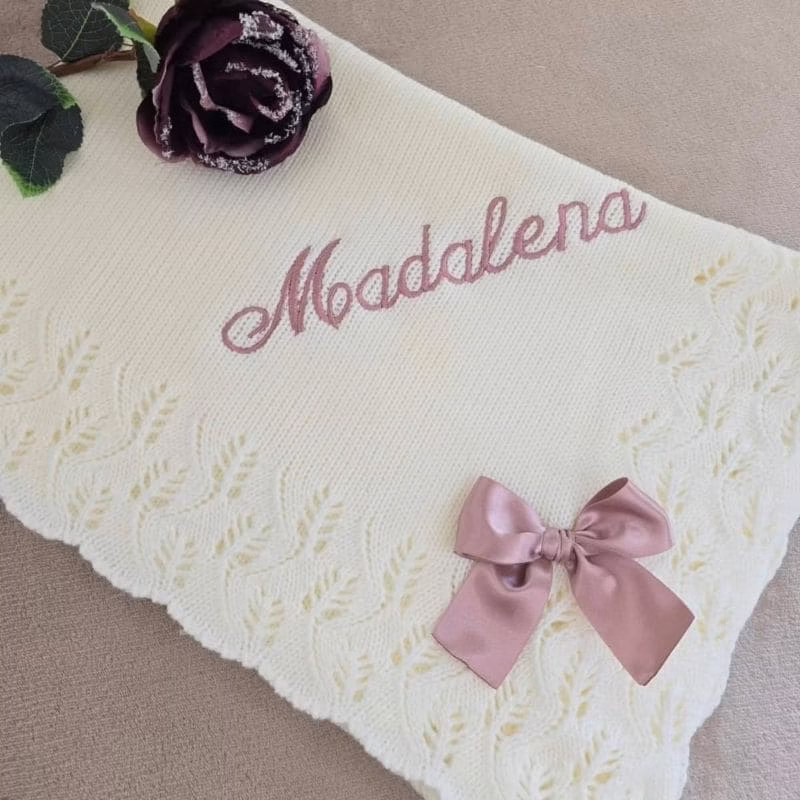 Manta creme personalizada de bebé
