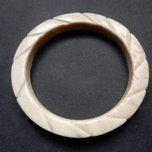 Pulseira em osso de baleia